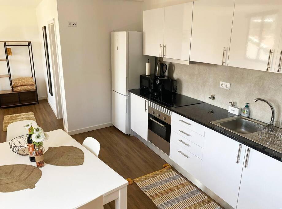 Machico Center W/ Terrace 5 Min Beach Ngoại thất bức ảnh